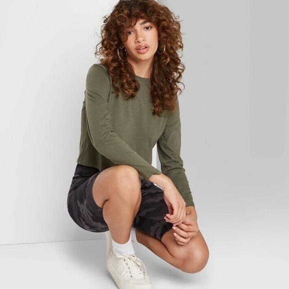 Wild Fable Lightweight Olive Long Sleeve Crop T-Shirt X-Small - Picture 3 of 3